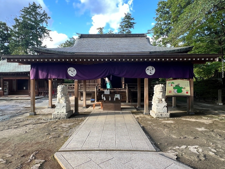 唐沢山城本丸跡の唐澤山神社