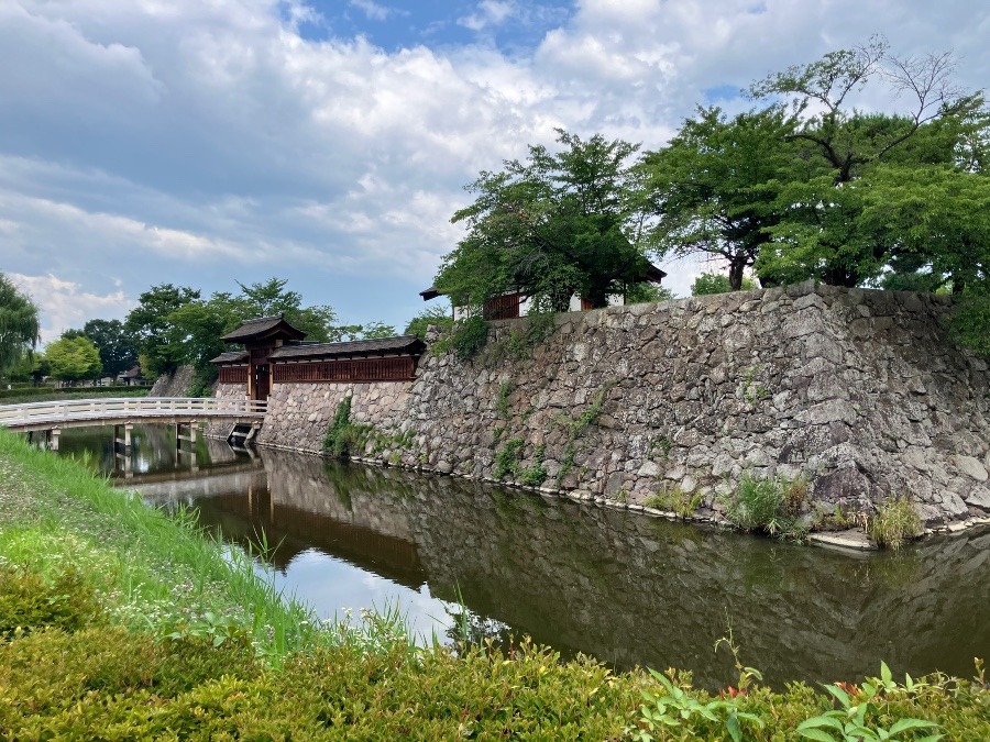 太鼓門と前橋